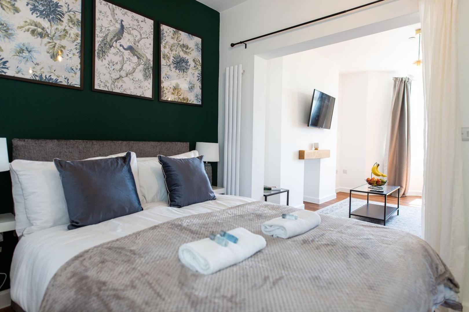 Studio Apartment With 65" Smart Tv Newport (Gwent) Exterior foto