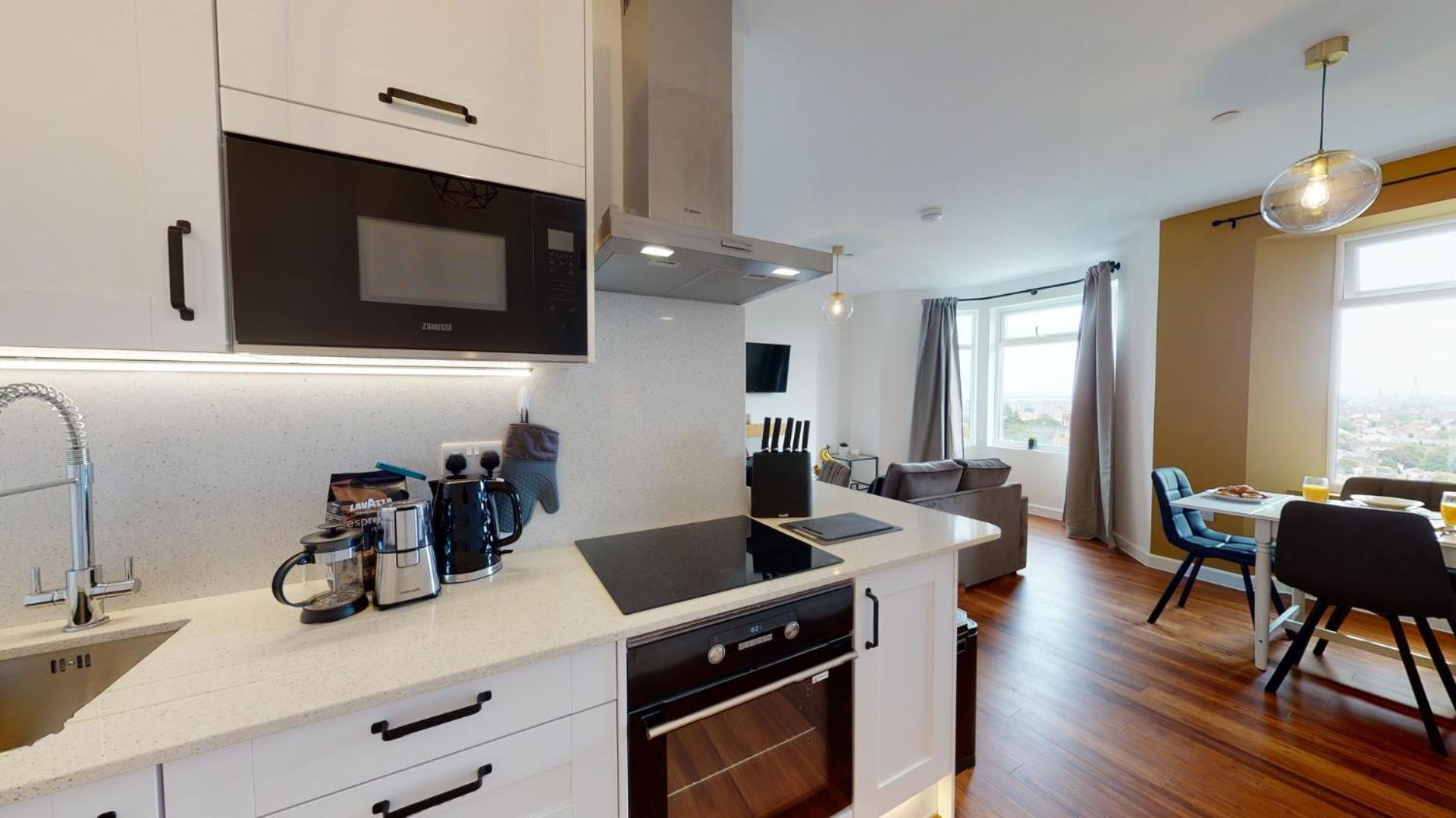 Studio Apartment With 65" Smart Tv Newport (Gwent) Exterior foto