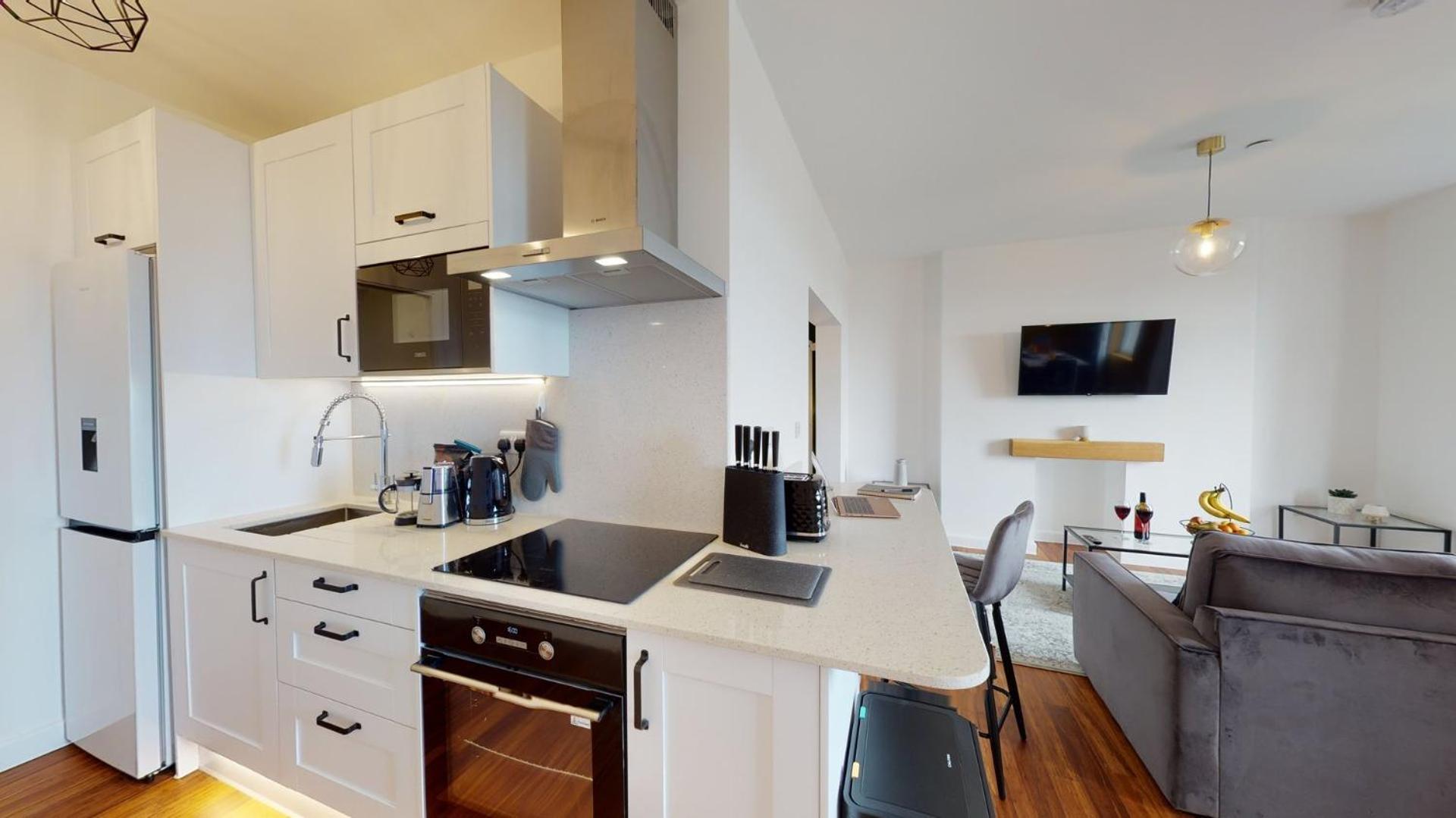 Studio Apartment With 65" Smart Tv Newport (Gwent) Exterior foto
