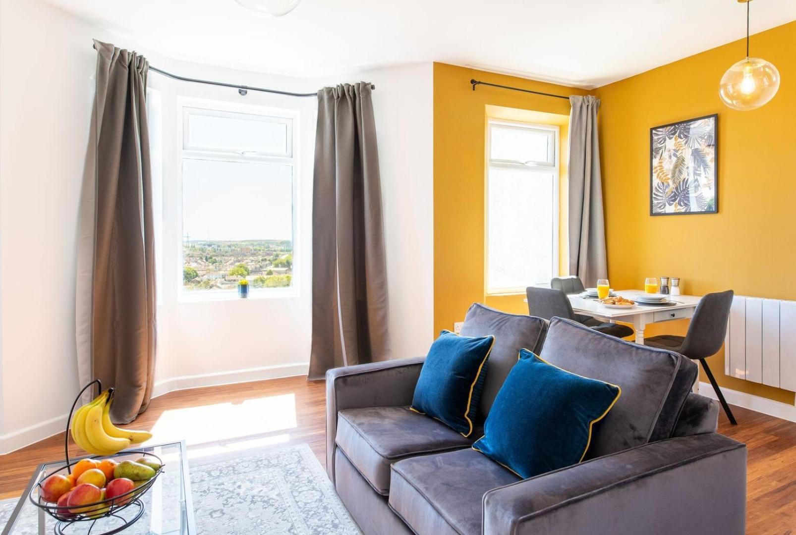 Studio Apartment With 65" Smart Tv Newport (Gwent) Exterior foto